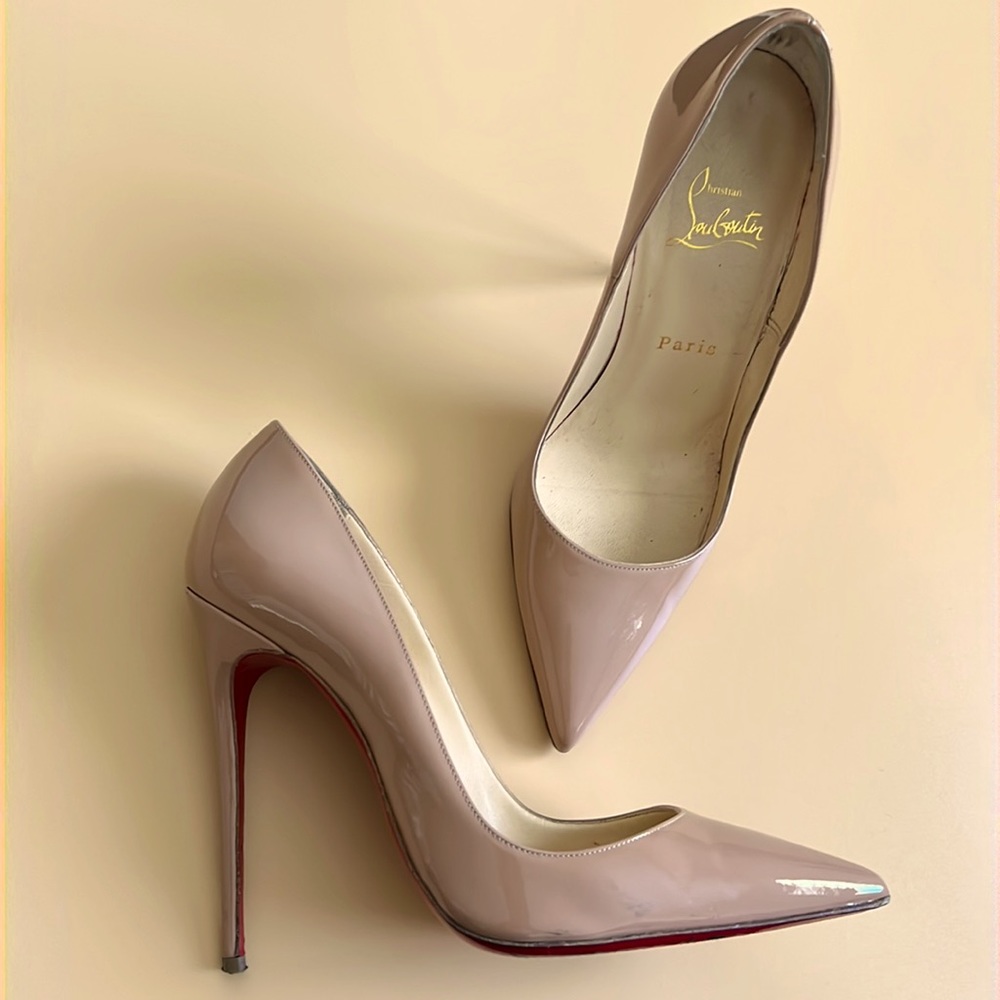 Nude Christian Louboutin So Kate Pumps